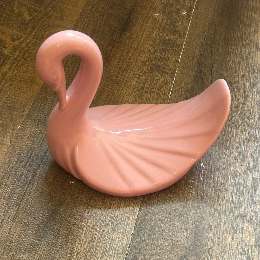 Vintage Pink Ceramic Swan Towel Holder 1980s Hollywood Regency Bathroom Decor